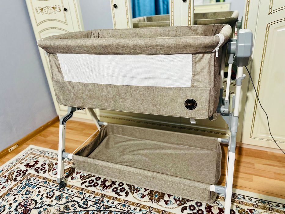 Продам приставную кровать-манеж