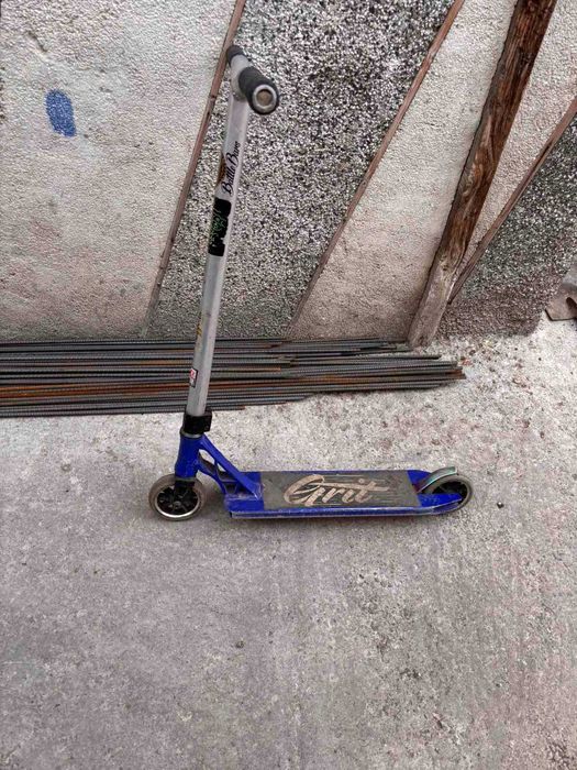 Тротинетка Grit