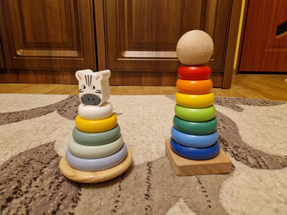 Lot jucarii copii mici de lemn + unul de plastic Montessori