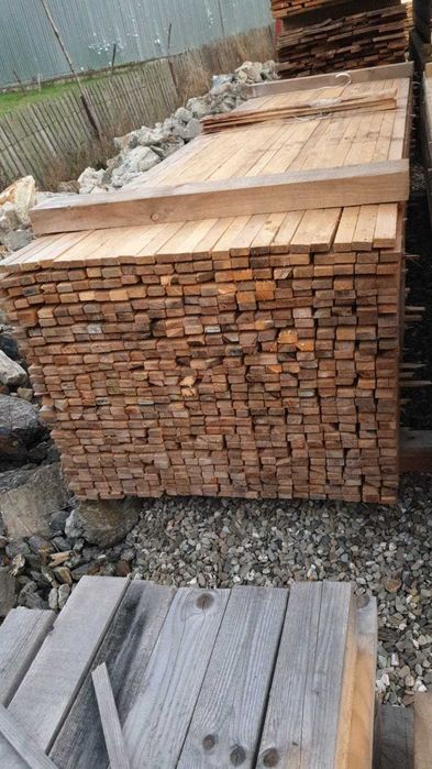 Cherestea, capriori, scandura, asteriala de vânzare.