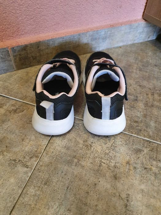 Оригинални маратонки за момиченце-32н.