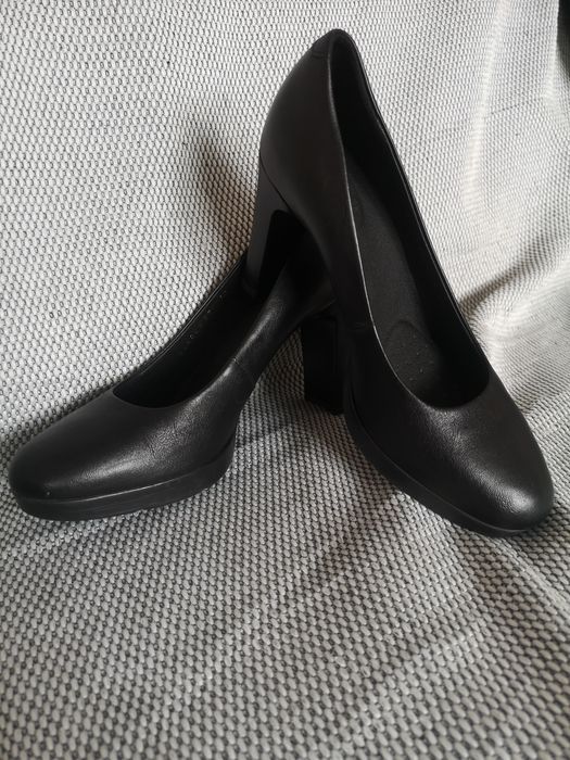 Обувки на ток Geox