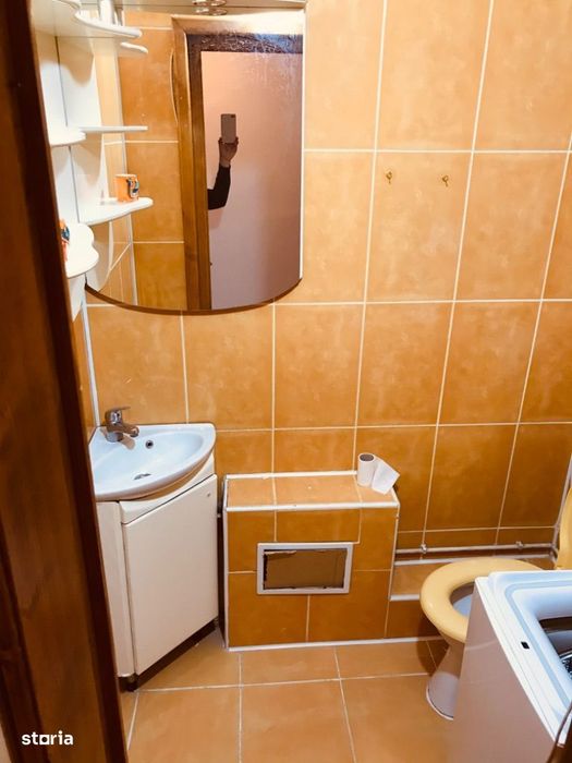Apartament cu 4 camere, 2 balcoane închise, cartier Tudor