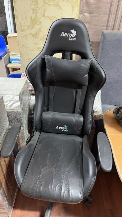 Продам компьютерное кресло AERO COOL
