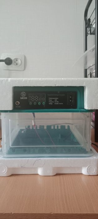 Инкубатор, 15 яиц