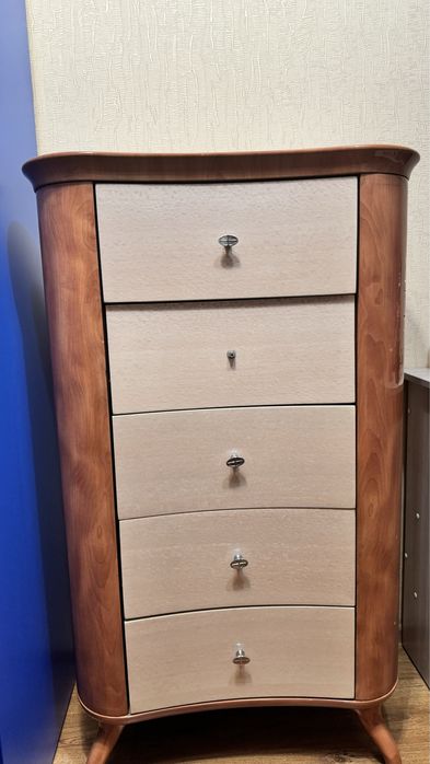 Спальный гарнитур