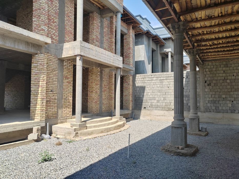 8  xonali 2 qavatli kotej, mindonobod mashina bozor yaqinida