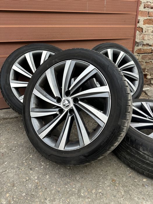 Jante Skoda Octavia Perseus / 225 45 18 Hankook vara ca noi