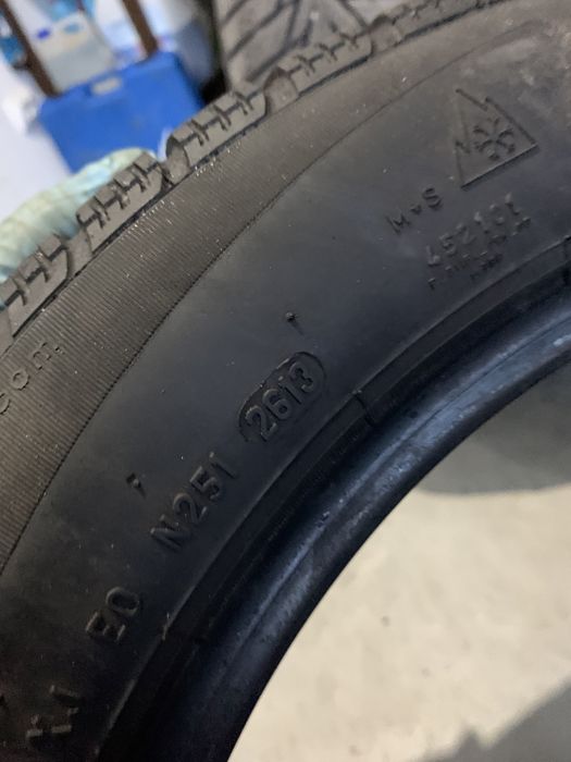 Anv m+s 185/60/15 Continental/Pirelli