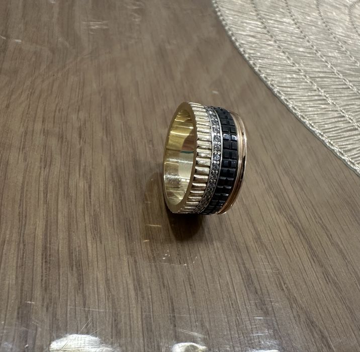 Продам золотое кольцо