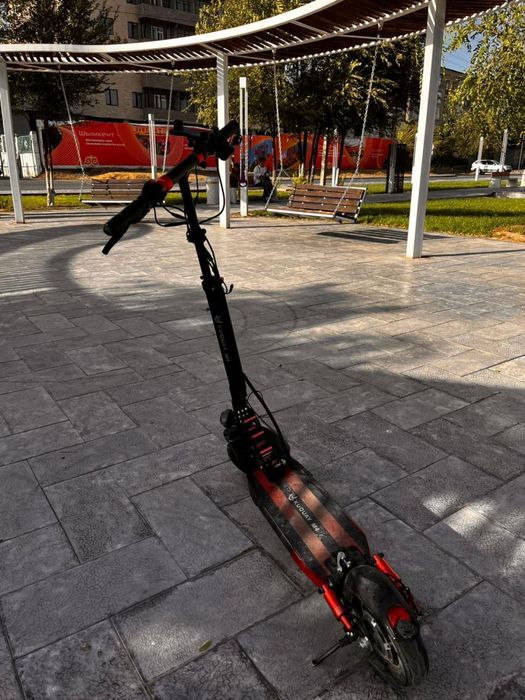 Электросамокат куго м4