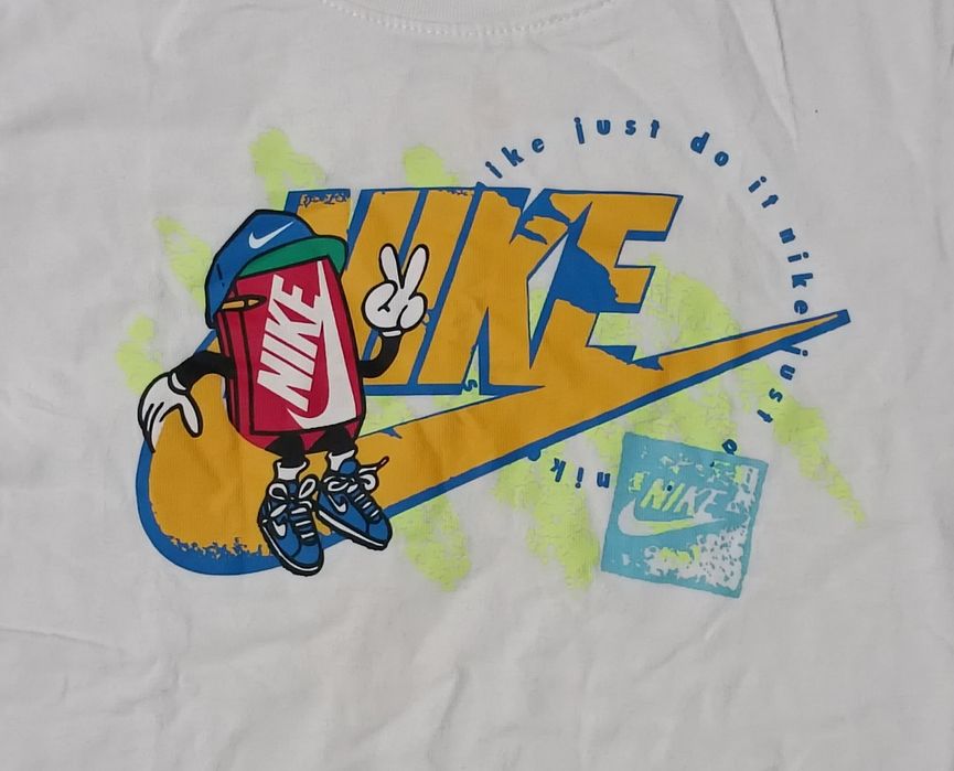 Nike Sportswear Swoosh Tee оригинална тениска ръст 128-137см Найк памук фланелка