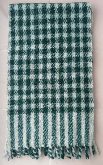 Зимен вълнен шал от чужбина (истинска вълна)