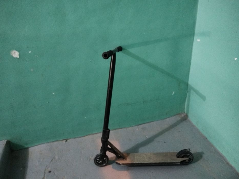 продаю трюковой самокат