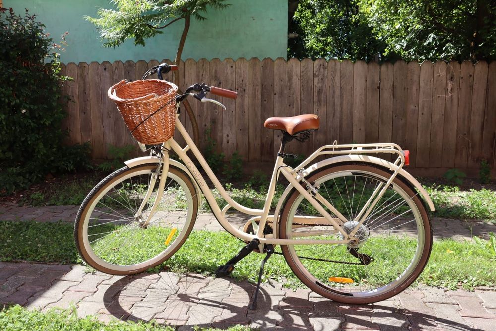 Vând bicicletă damă