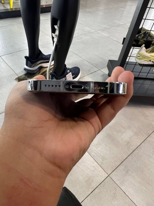 IPHONE 14 pro ideal