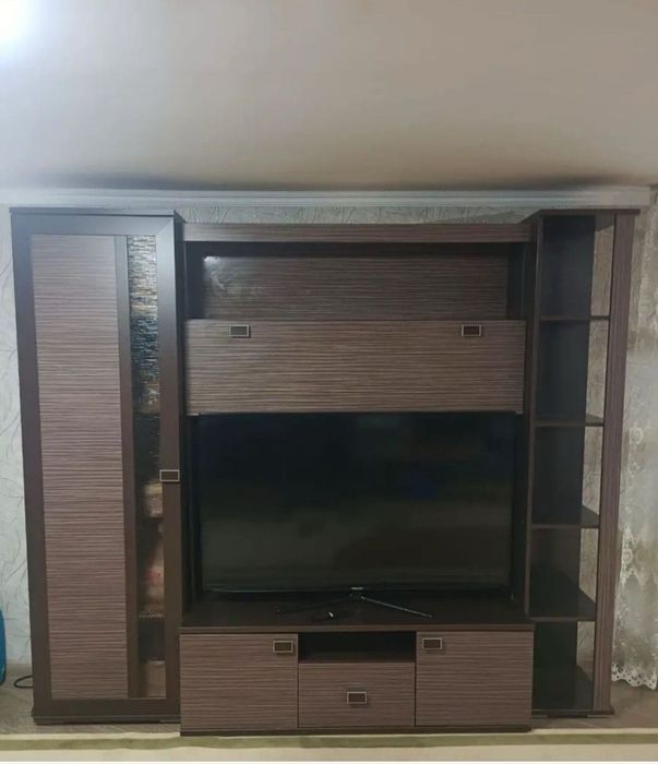 Продам стенку 30 000 тг