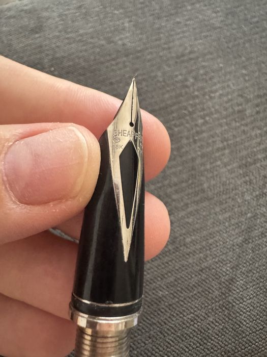 Capat stilou Sheaffer aur alb 18k