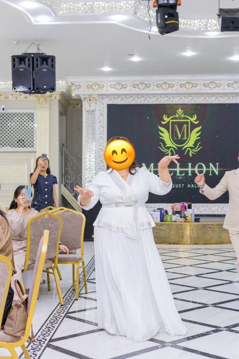 продам платье 56 размер