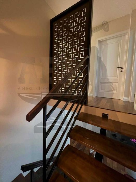 Balustrade interioare vopsite in camp electrostatic