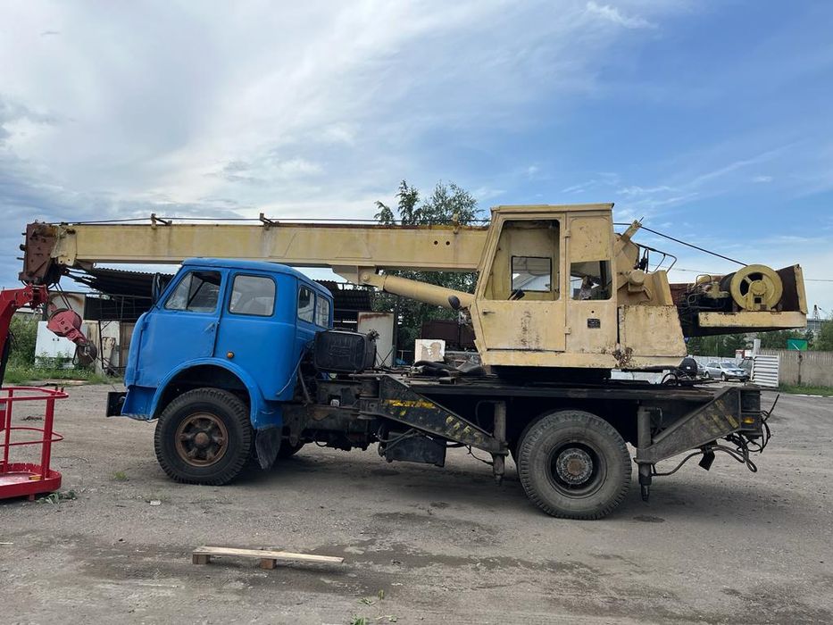 Продам автокран МАЗ