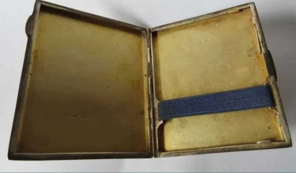 Veche,speciala. tabachera argint masiv