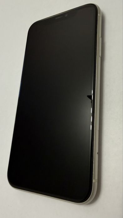 iPhone 11 — отличное состояние, полностью рабочий
