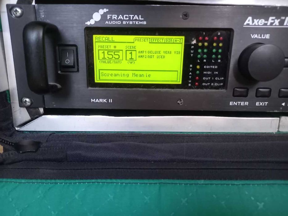 Процесор за китара Fractal Audio Axe-FX II Mark II