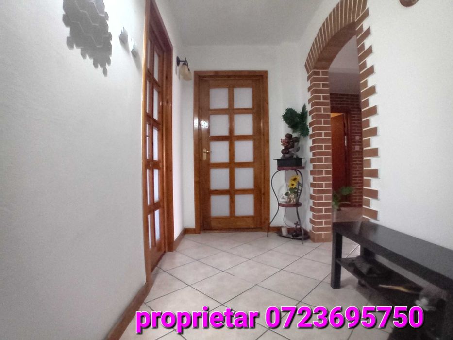 Apartament 4 camere, 103 mp totali, semineu, finisaje lemn masiv