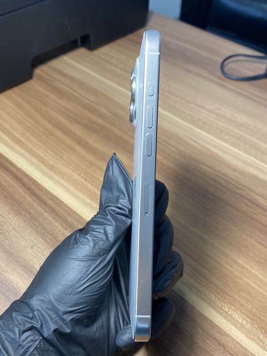 iPhone 16 Pro Max • 1 TB • Natural Titanium