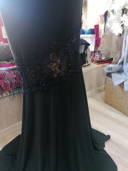 Rochie lunga neagra eleganta