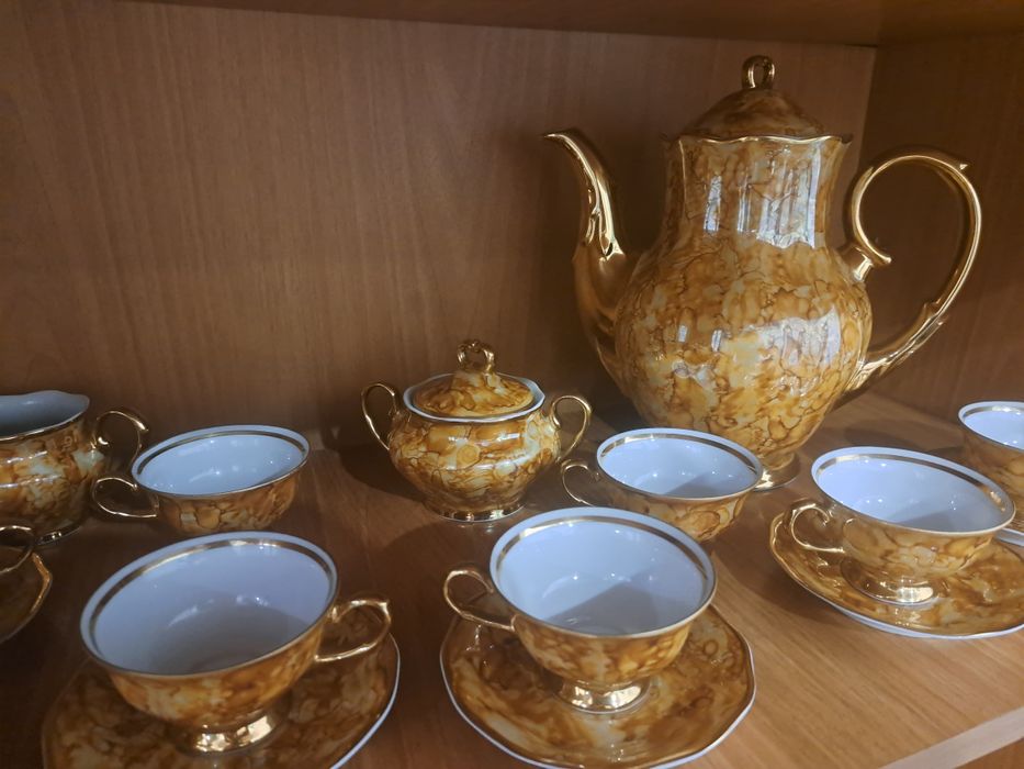 Чайный фарфоровый сервиз