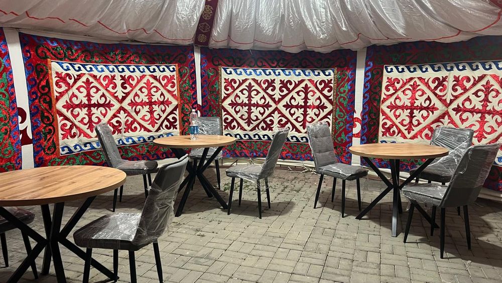 Киіз уй, Юрта. 800000