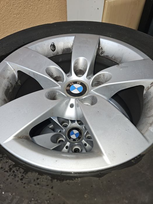 Vand cauciucuri second hand