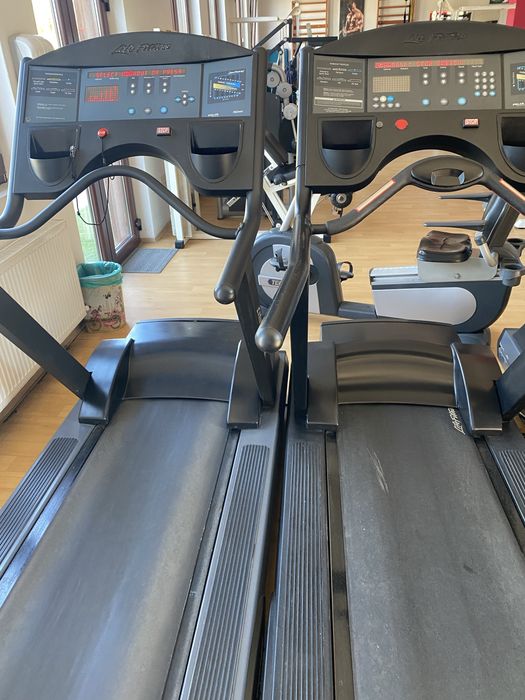 Aparte de bronzat -vertical si orizontal. Aparte fitness profesionale