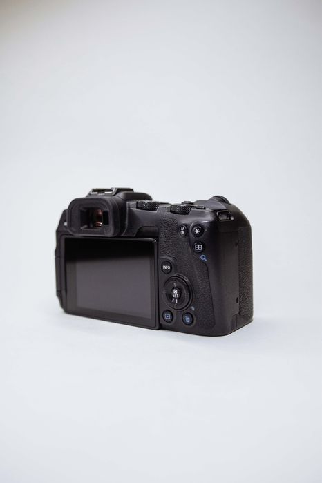Продается Canon eos Rp