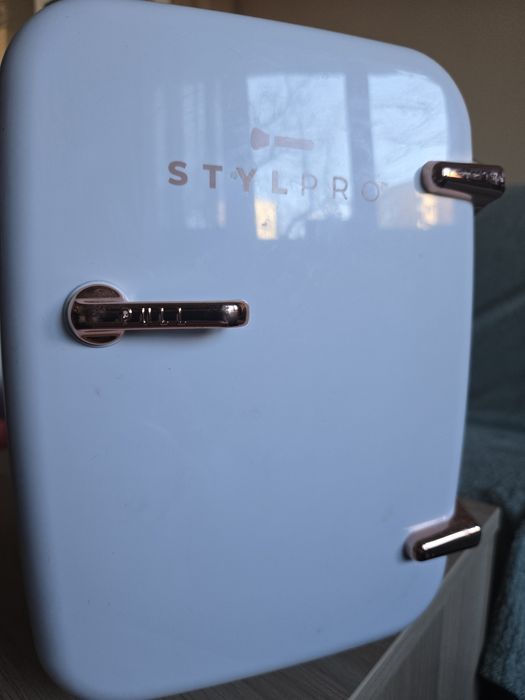 Frigider cosmetice stylpro