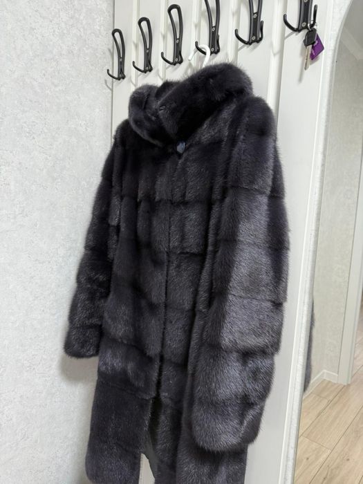 Продам норковую шубу