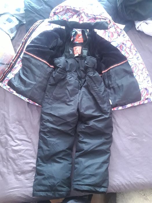 Зимняя детская куртка комбинезон