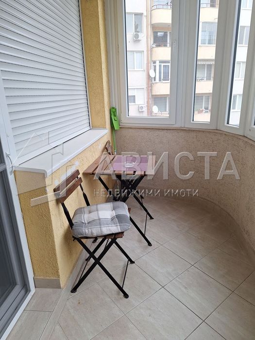 Дава се под наем Тристаен апартамент в София, Витоша - 108 кв.м за 816 € - Снимка #11