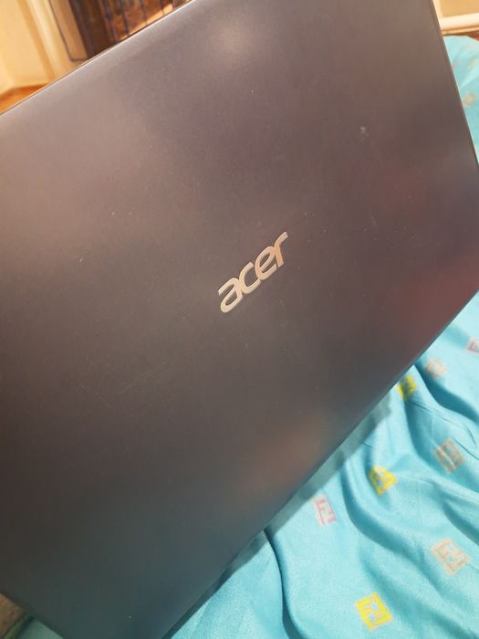 Noutbuk Acer aspire