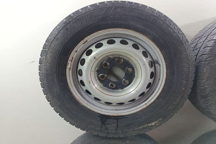 Jante otel cu anvelope 235/65 R16C M+S Semperit 6 1/2Jx10H2 Et62 6x13