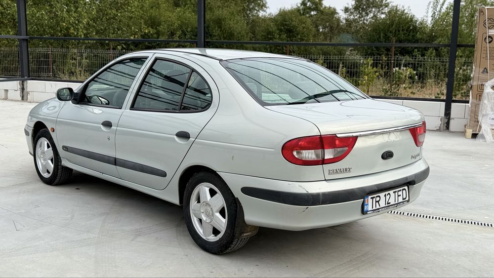 Renault megane unic proprietar! De noua !benzina!