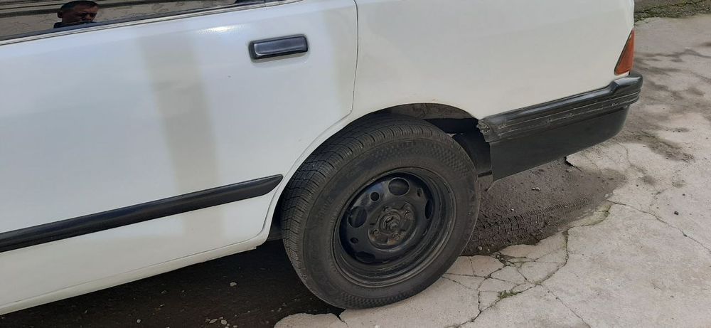 Продам срочно  Ford Sierra