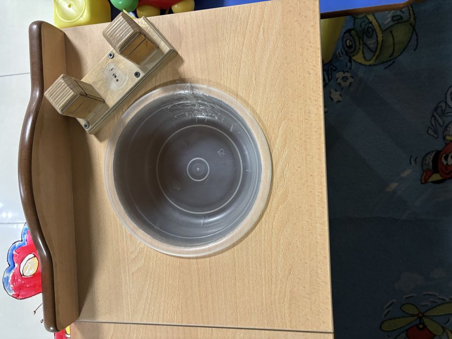 Детска кухня с пералня, шкаф и мивка