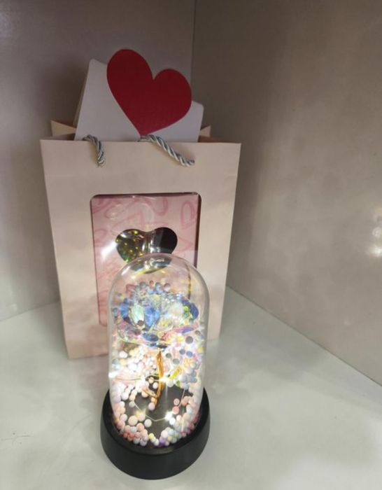 Подарок , цветы , праздник роза