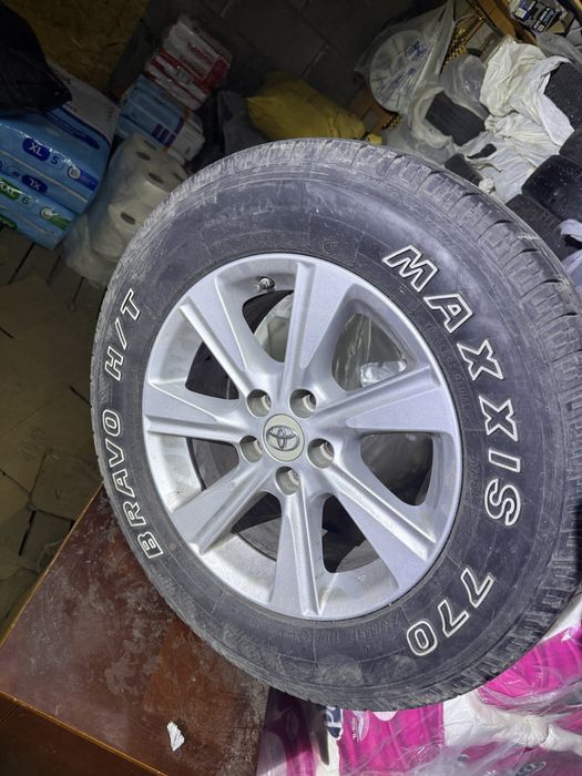 Резина с дисками стояли на хайландре