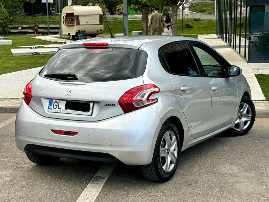 Peugeot 208 // 2015 // 1.4HDI