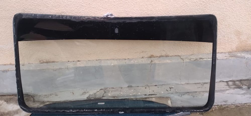 Стекло Лобовое  .