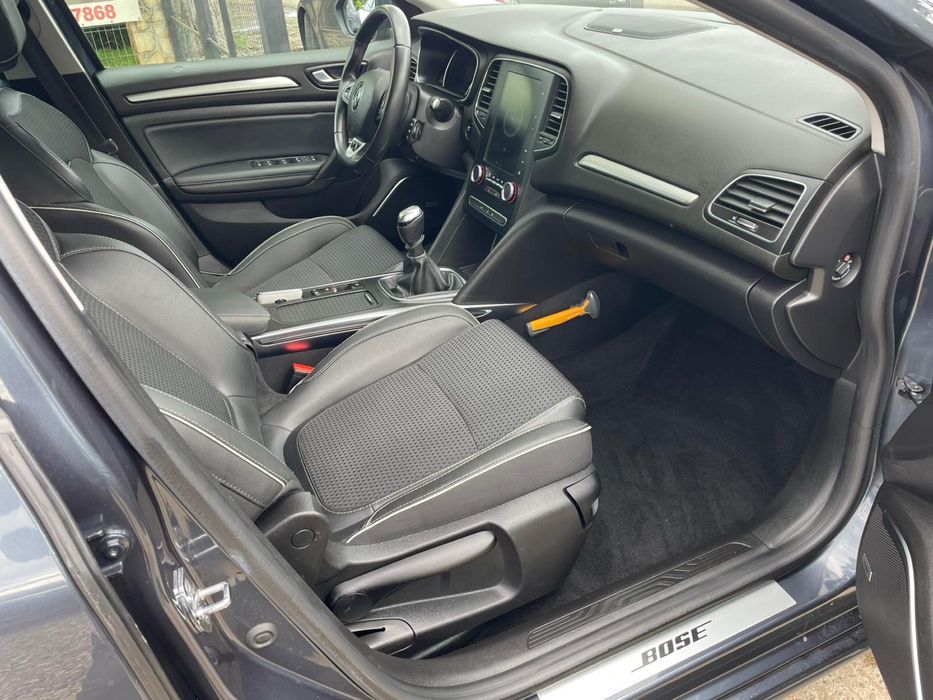 Renault megan Bose 1.3 tce benzina RATE 2020 euro 6 camera